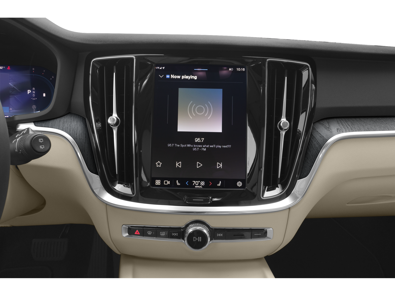 2024 Volvo V60 Cross Country B5 Plus