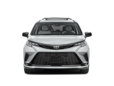 2025 Toyota Sienna XSE Power moonroof & Navigation System