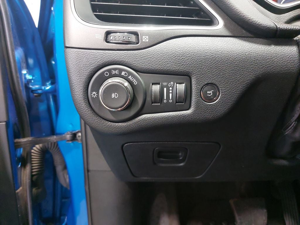 2023 Jeep Cherokee Trailhawk