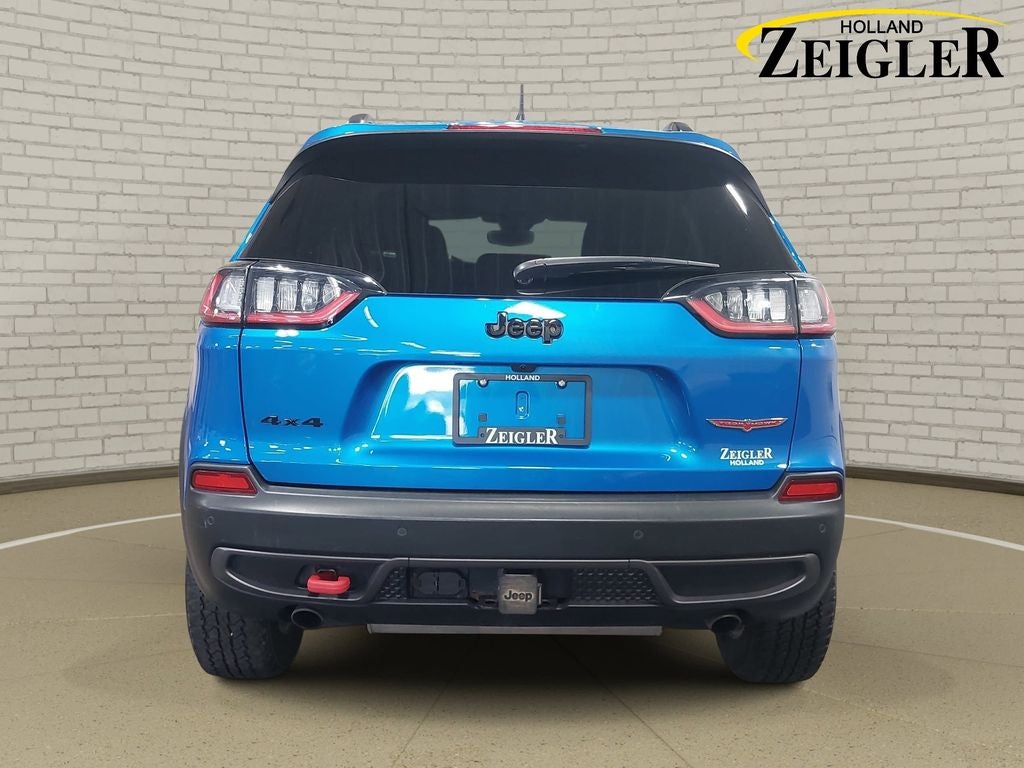 2023 Jeep Cherokee Trailhawk