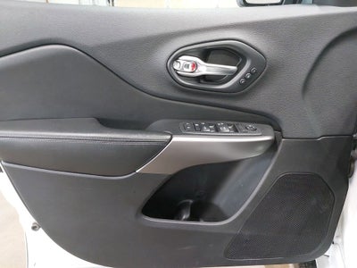 2019 Jeep Cherokee Overland