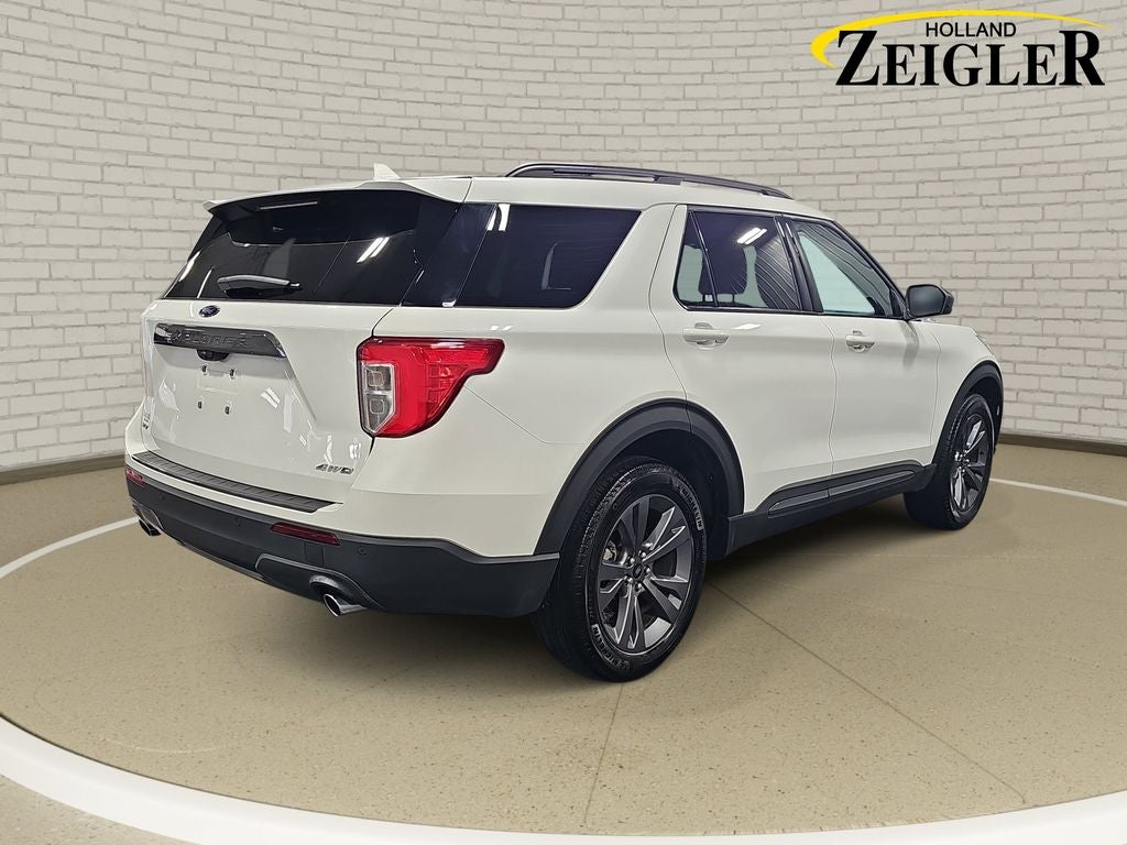 2024 Ford Explorer XLT