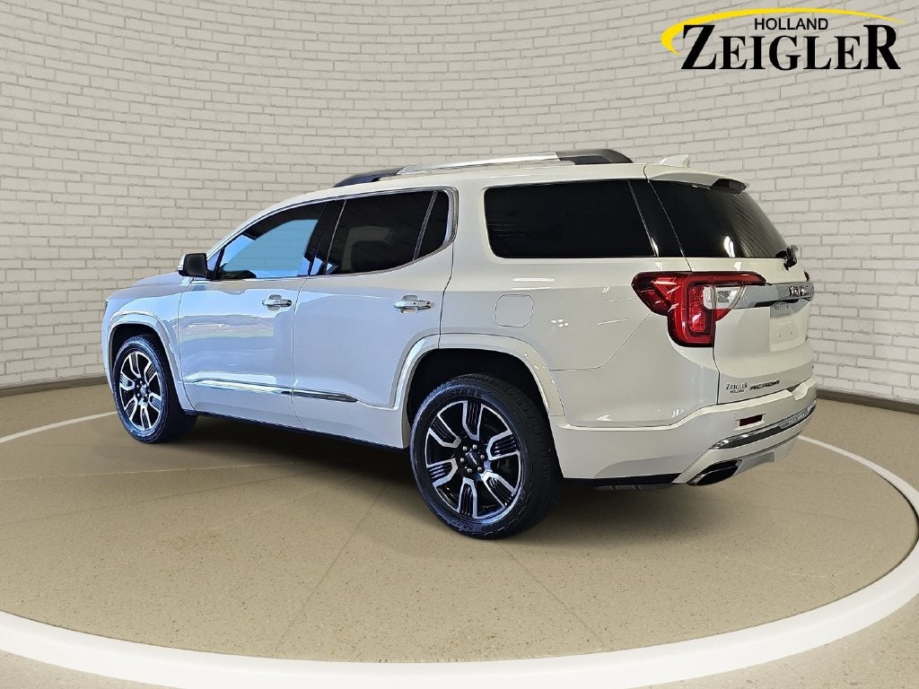 2020 GMC Acadia Denali