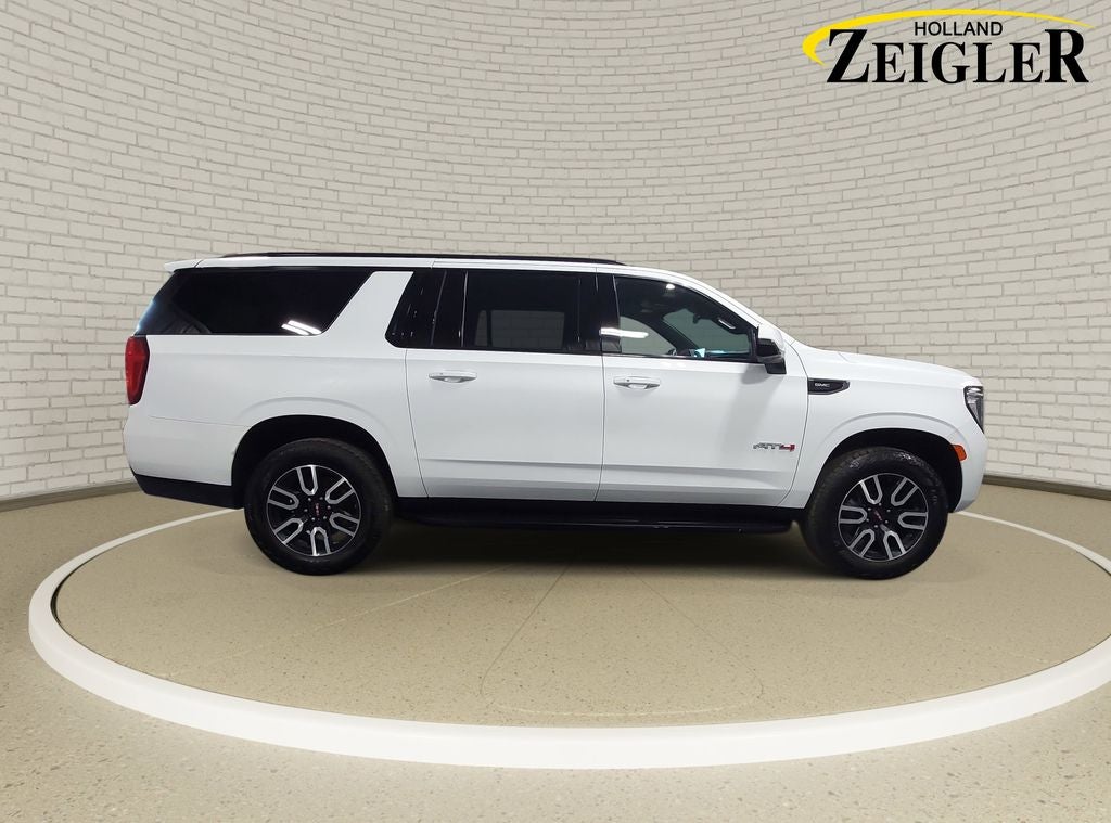 2023 GMC Yukon XL AT4