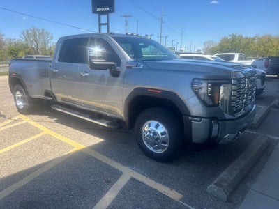 2025 GMC Sierra 3500HD Denali