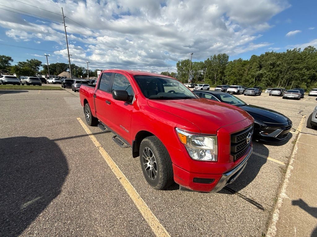 2022 Nissan Titan SV