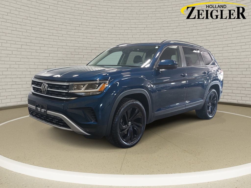 2022 Volkswagen Atlas 3.6L SE w/Tech 4MOTION's photo