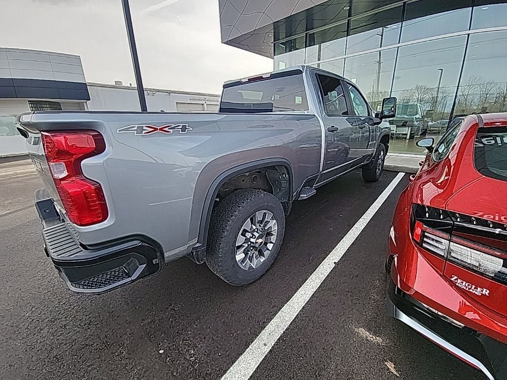 2024 Chevrolet Silverado 2500HD Custom