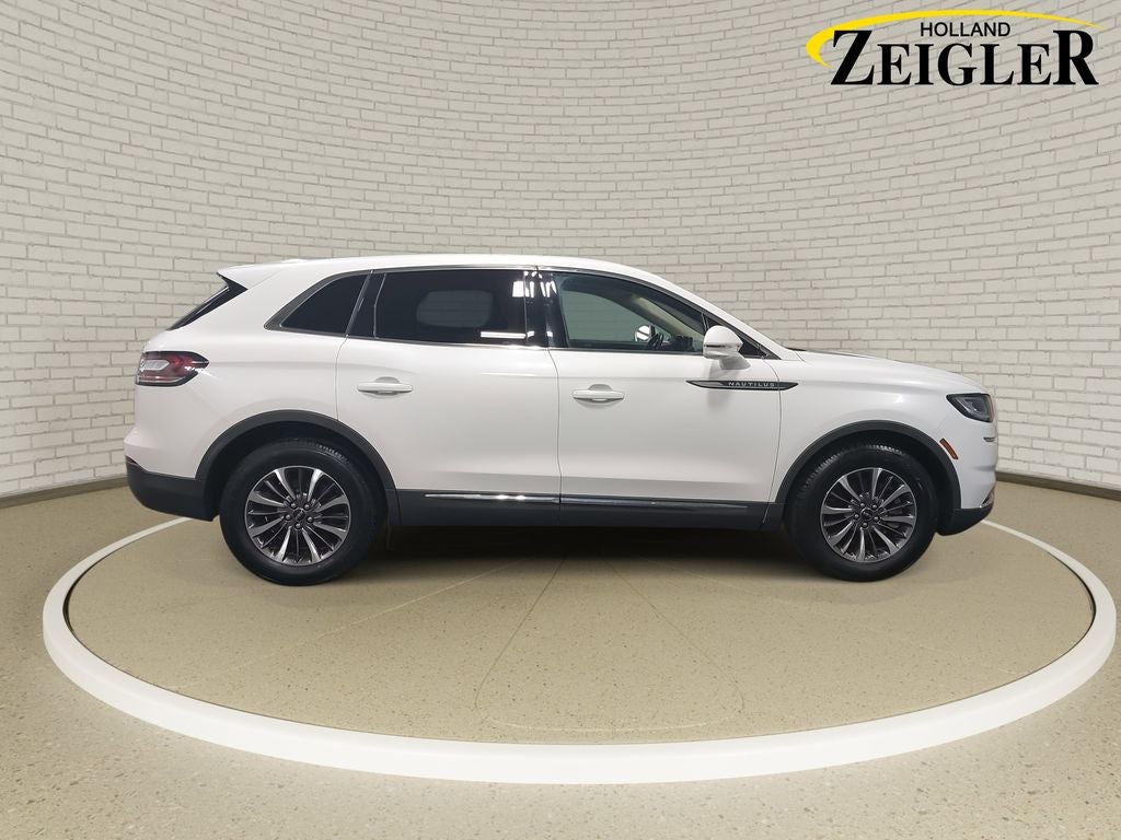 2023 Lincoln Nautilus Standard