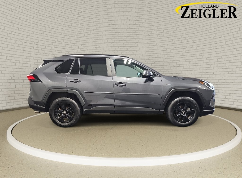 2021 Toyota RAV4 Hybrid XLE