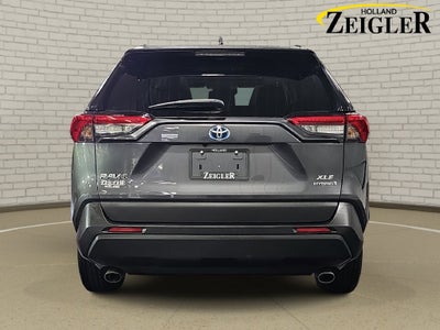 2021 Toyota RAV4 Hybrid XLE