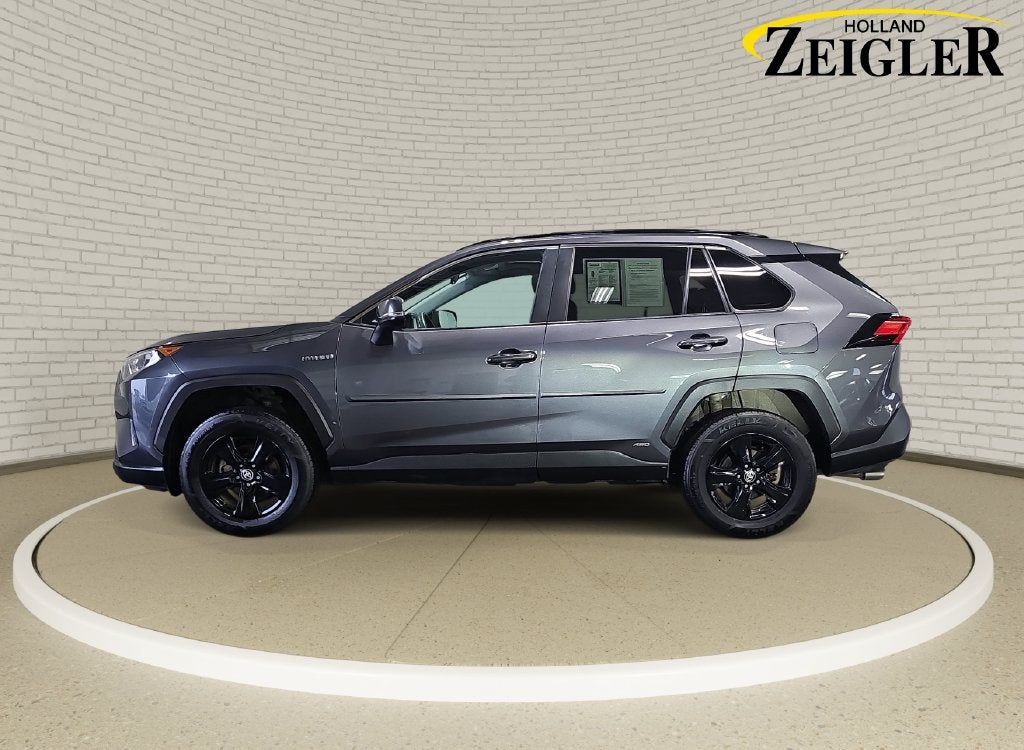 2021 Toyota RAV4 Hybrid XLE