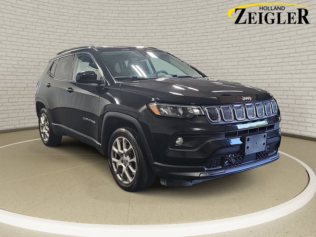 2022 Jeep Compass Latitude Lux