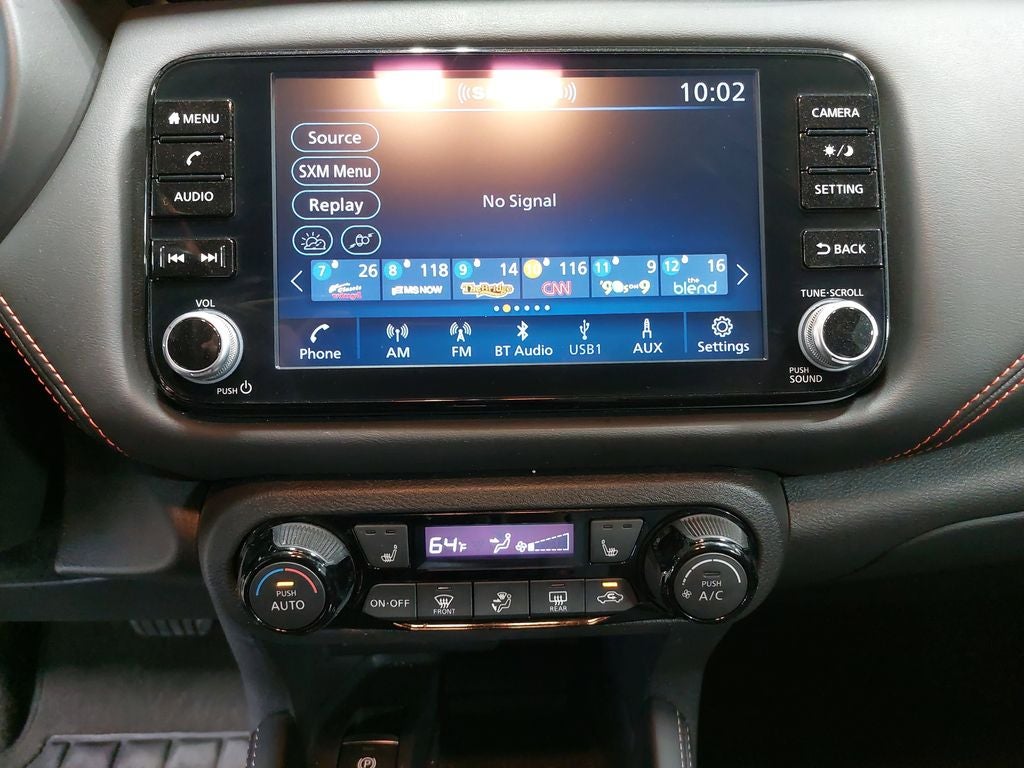 2023 Nissan Kicks SR