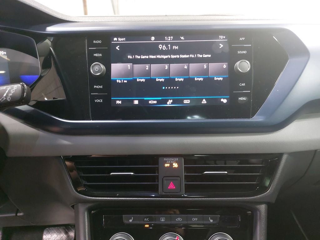 2023 Volkswagen Taos 1.5T SE