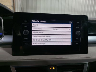 2025 Volkswagen Taos 1.5T SE
