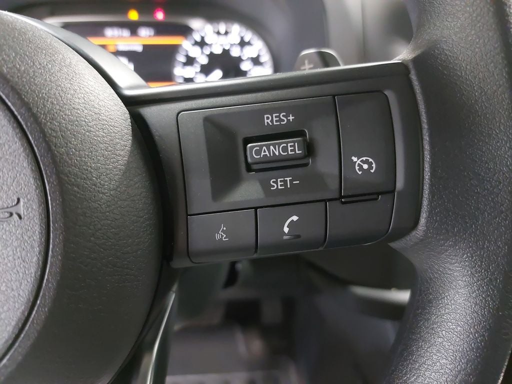 2025 Nissan Pathfinder S