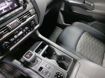 2025 Nissan Pathfinder S