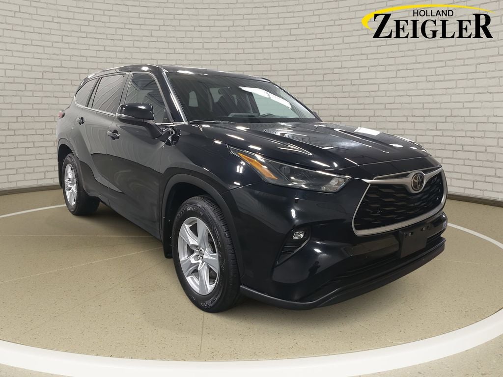 2023 Toyota Highlander L