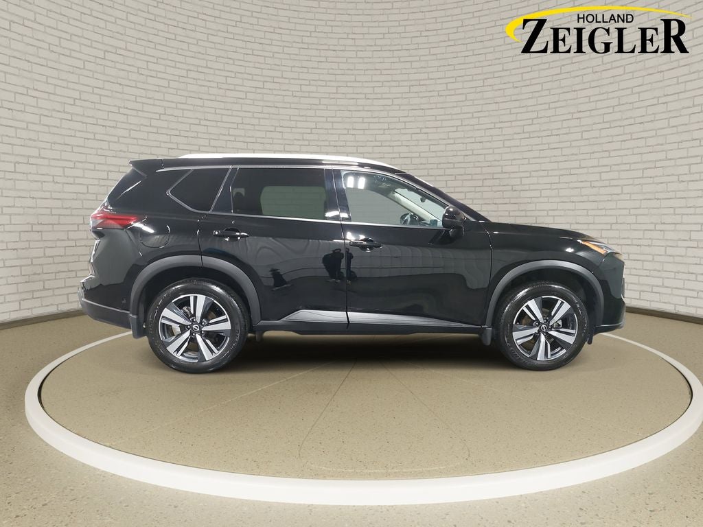 2025 Nissan Rogue SL