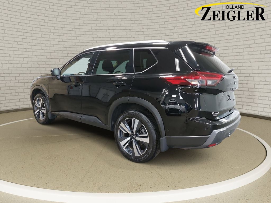 2025 Nissan Rogue SL