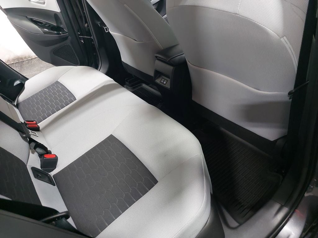 2024 Toyota Corolla Hatchback SE