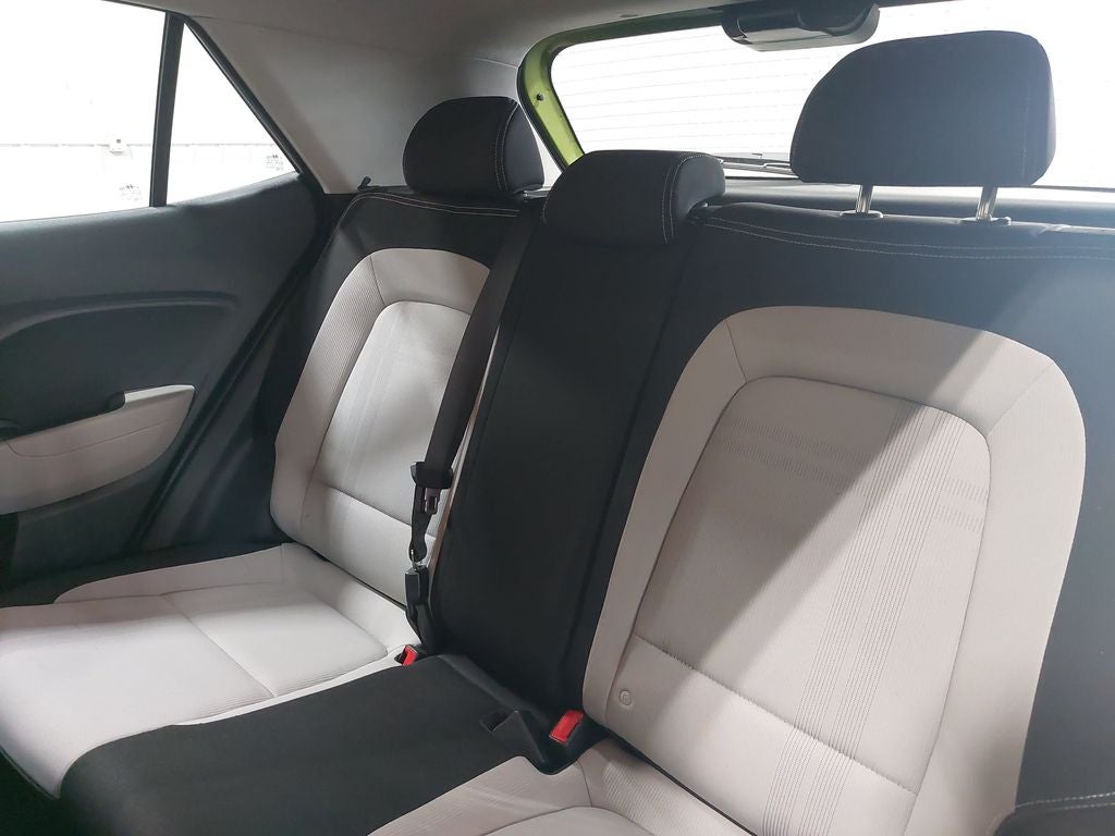 2024 Hyundai Venue SEL - Photo 13