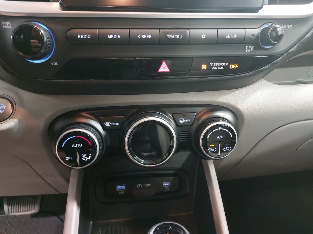 2024 Hyundai Venue SEL - Photo 20