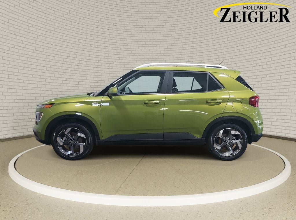 2024 Hyundai Venue SEL - Photo 8