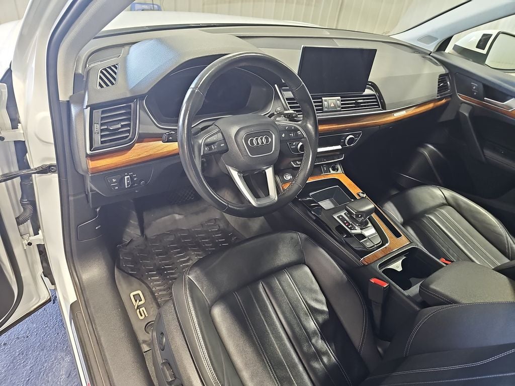 2023 Audi Q5 45 S line Premium quattro