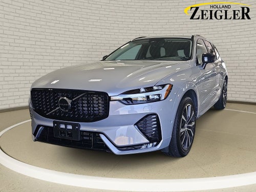 2023 Volvo XC60 B5 Plus Dark Theme