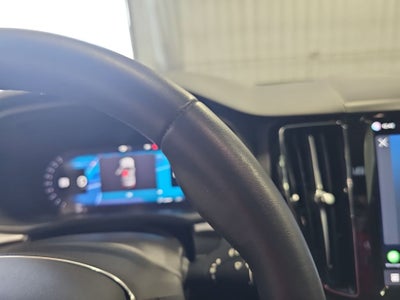 2023 Volvo XC60 B5 Plus Dark Theme