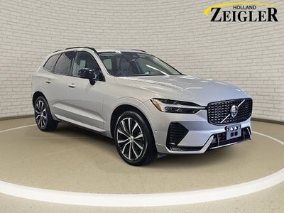 2023 Volvo XC60 B5 Plus Dark Theme
