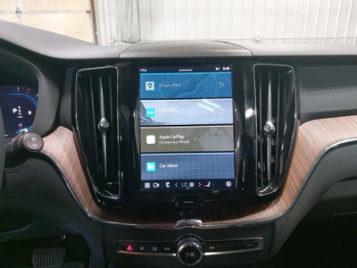 2023 Volvo XC60 B5 Plus Dark Theme