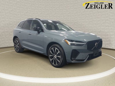 2023 Volvo XC60 B5 Plus Dark Theme