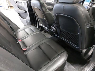 2024 Volvo XC40 B5 Plus Dark Theme