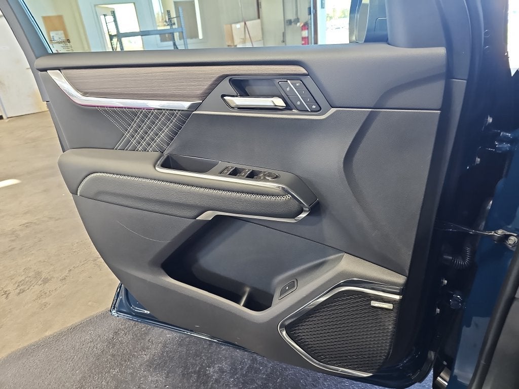 2027 GMC Acadia Denali