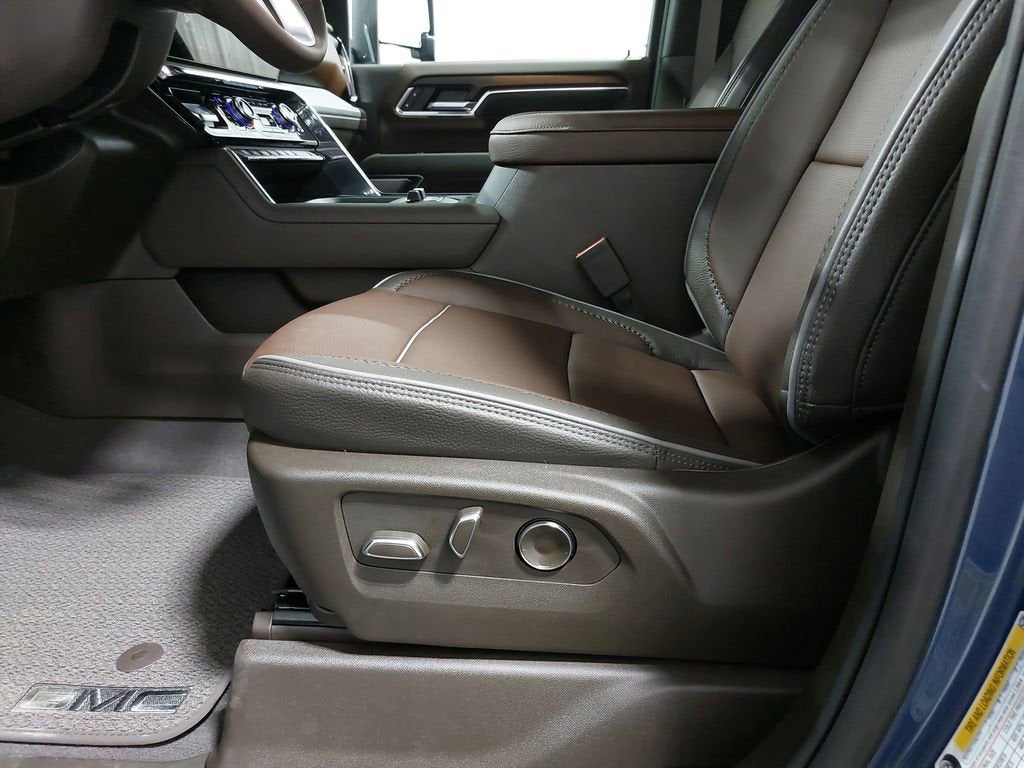 2025 GMC Sierra 2500 HD Denali