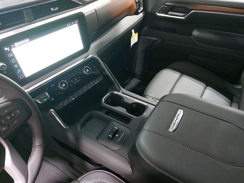 2025 GMC Sierra 2500 HD Denali