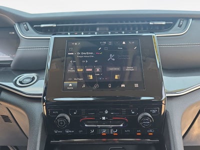 2022 Jeep Grand Cherokee Laredo
