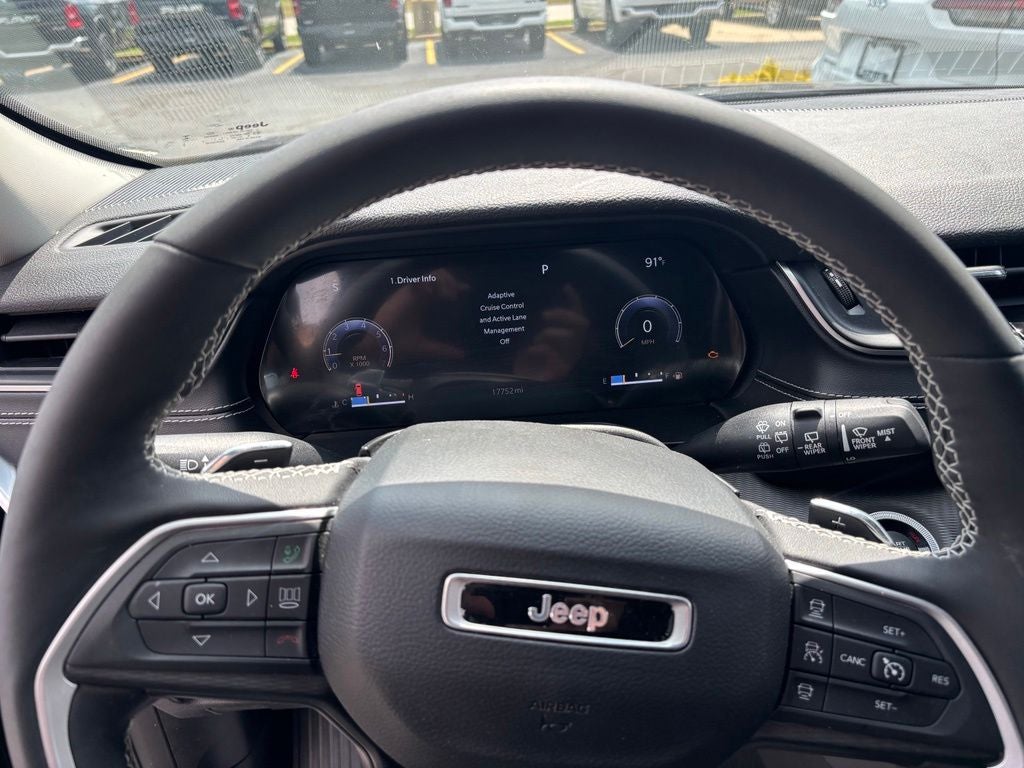 2023 Jeep Grand Cherokee Laredo