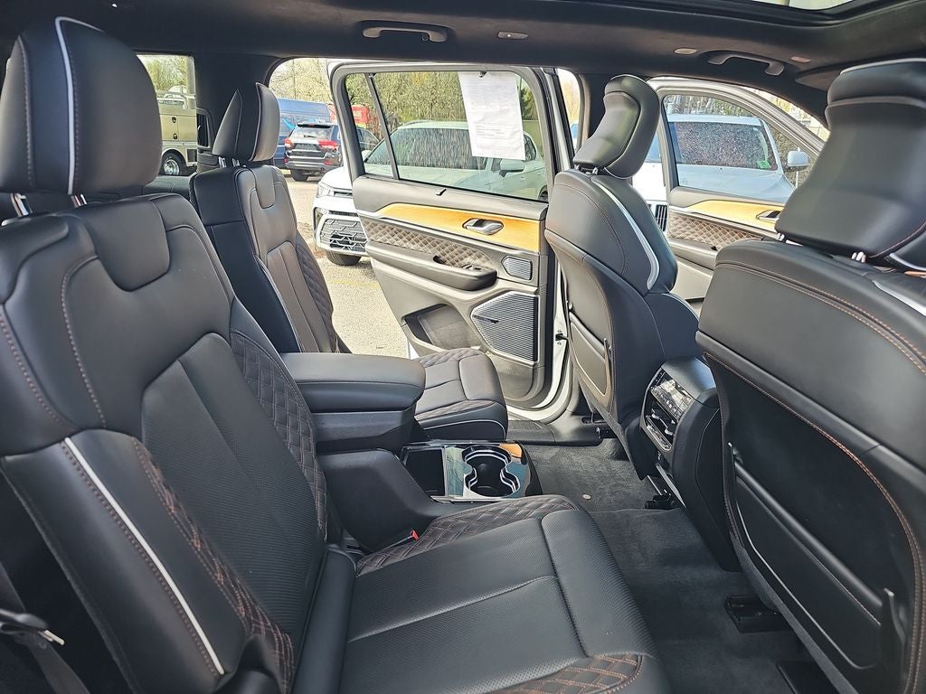2023 Jeep Grand Cherokee L Summit