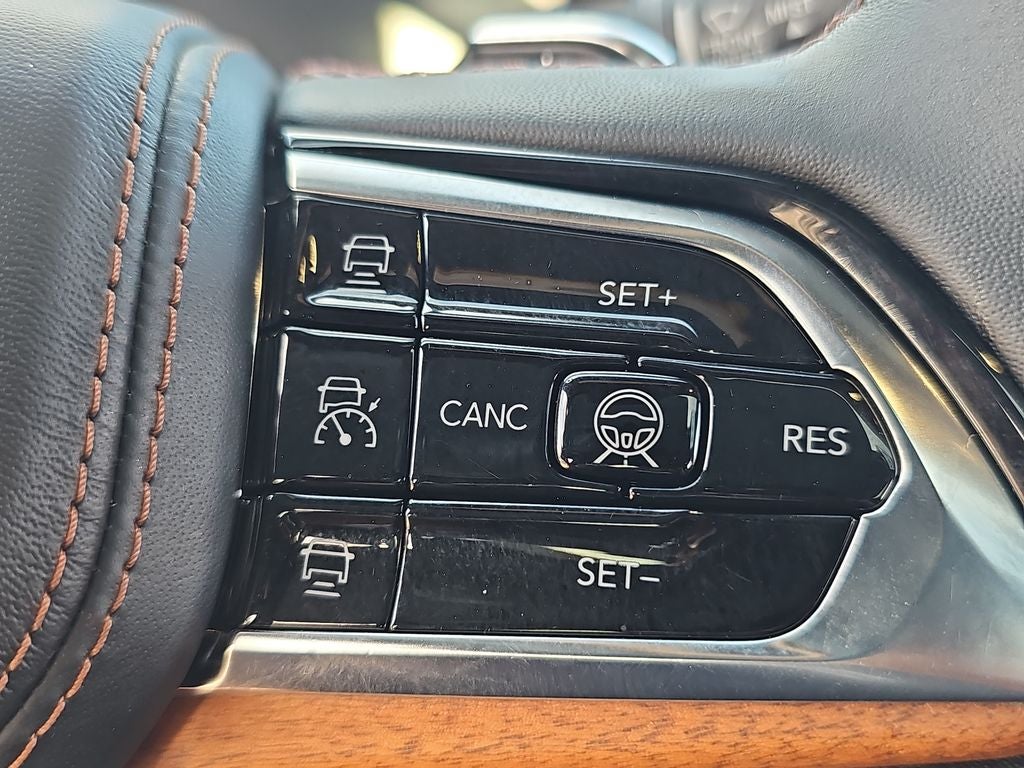 2023 Jeep Grand Cherokee L Summit