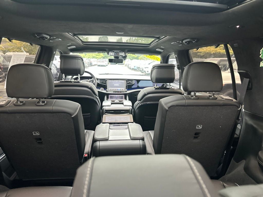 2023 Jeep Grand Wagoneer Series II