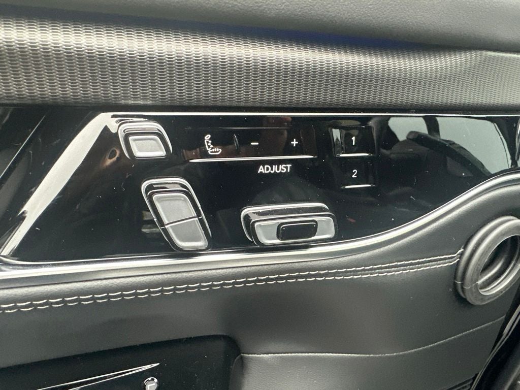 2023 Jeep Grand Wagoneer Series II