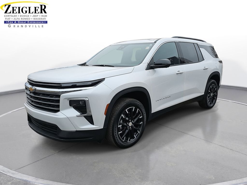 2025 Chevrolet Traverse LT 2LT