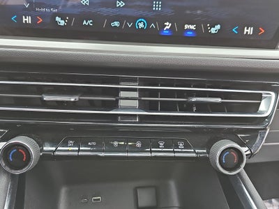 2025 Chevrolet Traverse LT 2LT