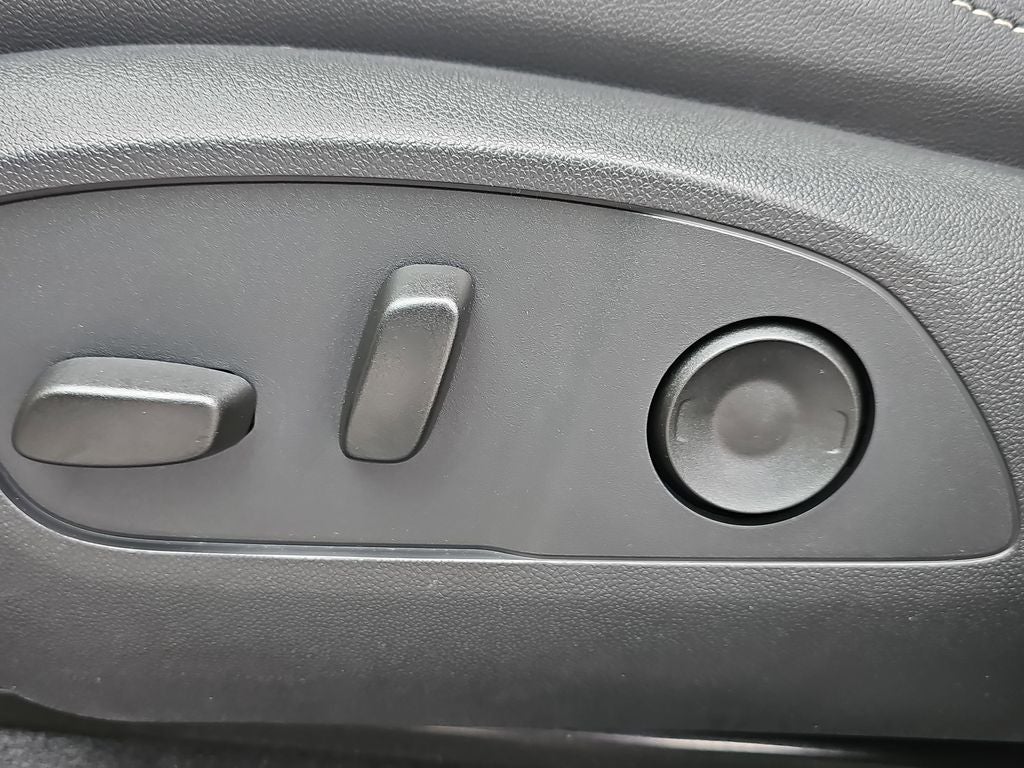 2025 Chevrolet Traverse LT 2LT