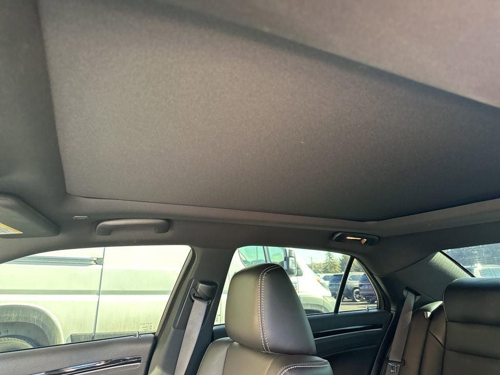 2023 Chrysler 300 S Comfort Group Package