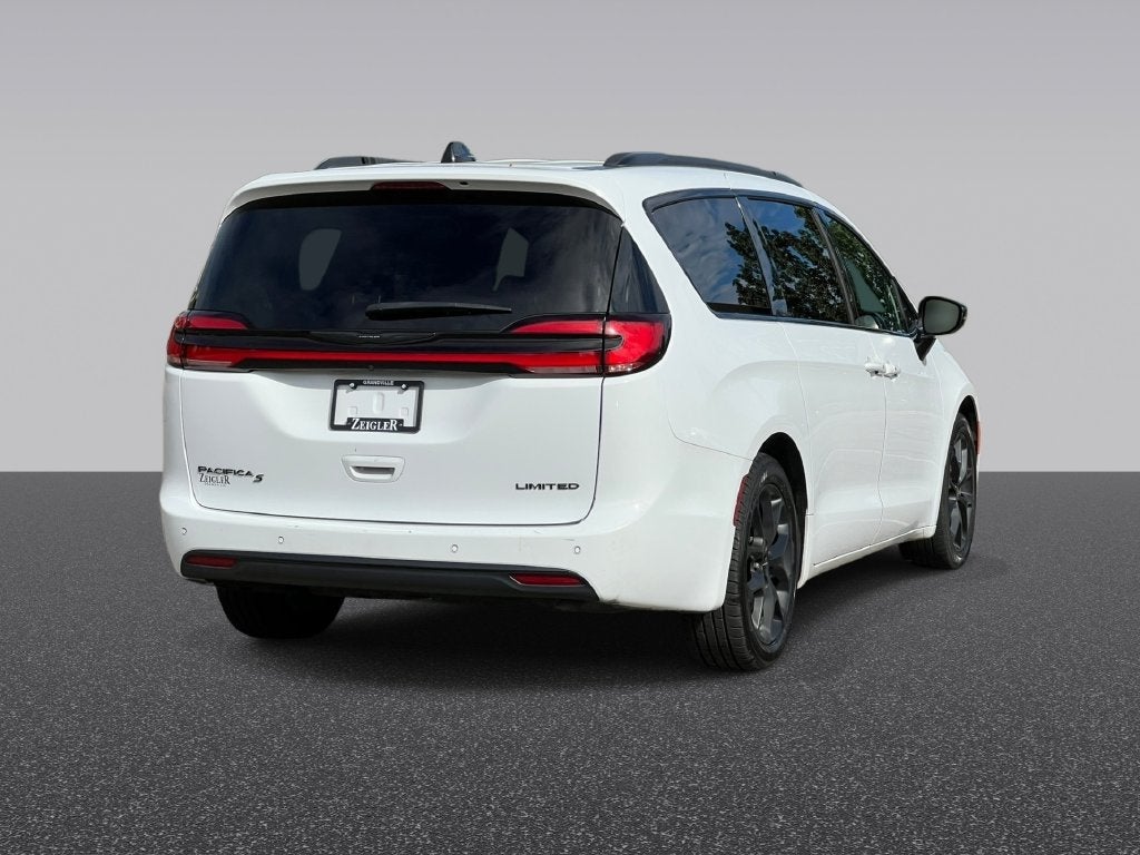 2025 Chrysler Pacifica Limited